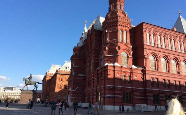 Κατά μέτωπον επίθεση Μόσχας προς Άγκυρα για μη αναγνώριση των εκλογών στην Κριμαία