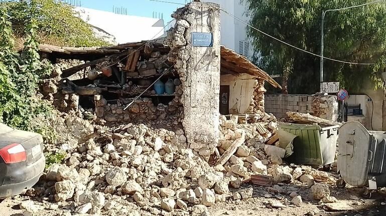 Σεισμός στην Κρήτη – Τρεις εγκλωβισμένοι μετά τα 5,8 Ρίχτερ