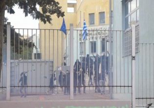 Εκπαιδευτικός για τα επεισόδια στο ΕΠΑΛ Σταυρούπολης – «Εχει μαζευτεί η Χρυσή Αυγή από όλη τη Θεσσαλονίκη»