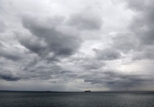 Αίθριος ο καιρός σε όλη τη χώρα με δυνατούς ανέμους