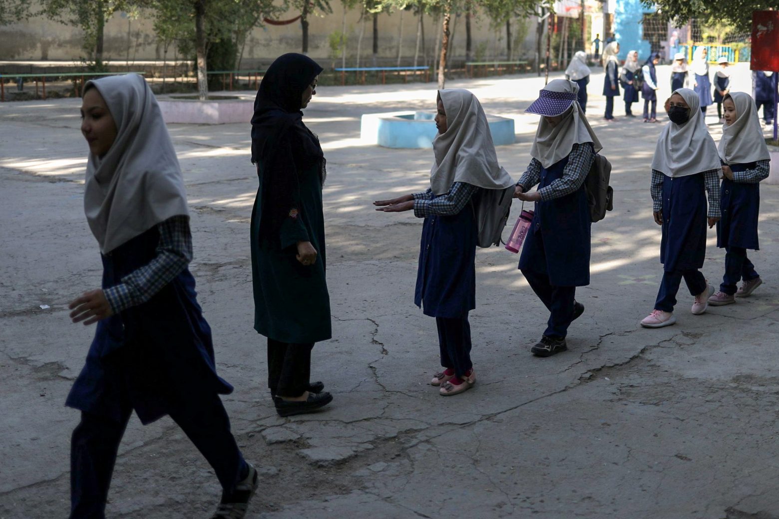 Ταλιμπάν - Ανακοίνωσαν τα υπόλοιπα μέλη της κυβέρνησής τους - Τι θα γίνει με την επιστροφή των κοριτσιών στα σχολεία