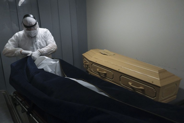 Κοροναϊός – Δραματική η μείωση του προσδόκιμου ζωής – Πόσο υποχώρησε στην Ελλάδα