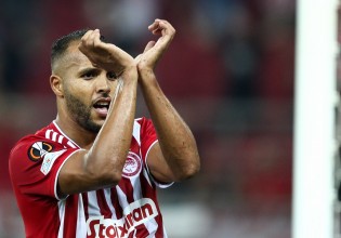 Ολυμπιακός – Γιατί ο Ελ Αραμπί πανηγύρισε με… χειροπέδες