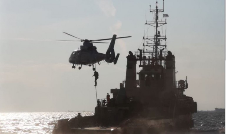 Θεσσαλονίκη – Tα «κομάντο» του Λιμενικού σε δράση