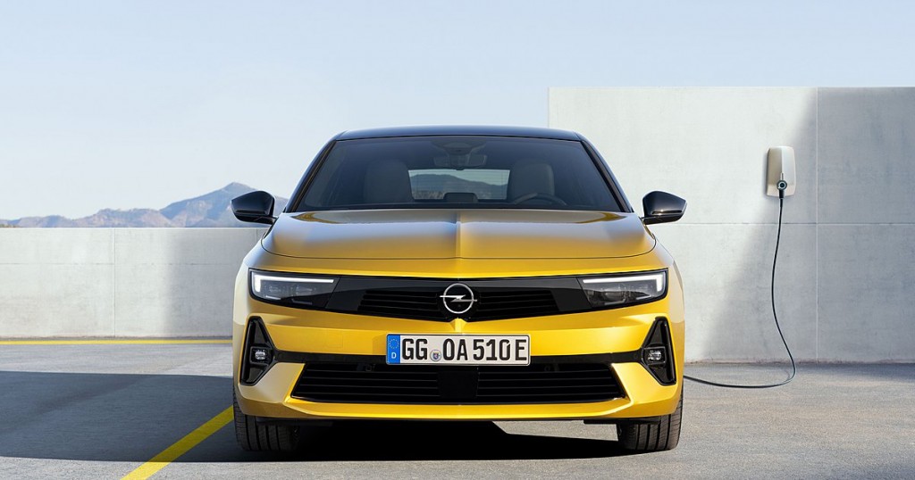 Σε ηλεκτρικό ταμπλό το νέο Opel Astra