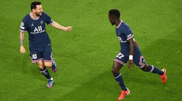 Ο Γκεγέ από κοντά το 1-0 για την Παρί