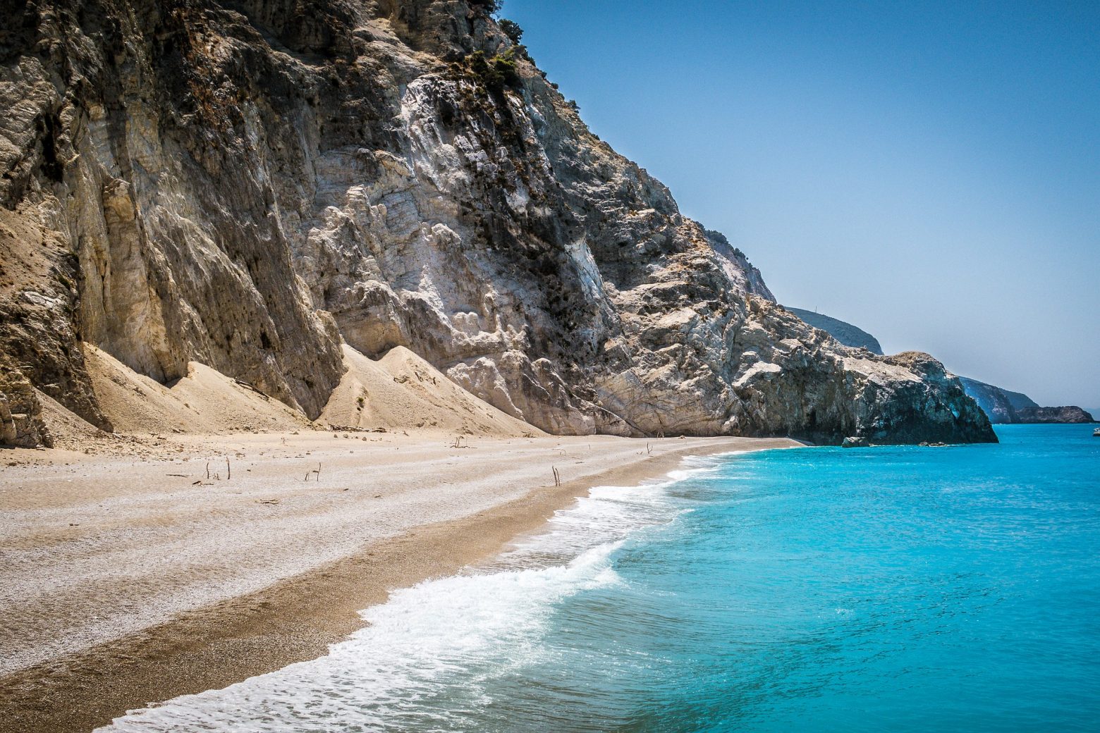 The Guardian - Δύο ελληνικά νησιά στη λίστα του με τους καλύτερους φθινοπωρινούς προορισμούς