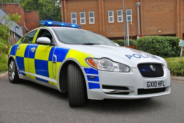 Ασυγκράτητοι αστυνομικοί – Τους περίμεναν σε νοσοκομείο κι εκείνοι… έκαναν σεξ στο περιπολικό