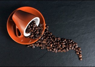 Καφές – Πόσο κοστίζει στο περιβάλλον μια κούπα με το αγαπημένο ρόφημα