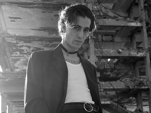 O σέξι Νταμιάνο των Maneskin πόζαρε γυμνός και προκάλεσε χαμό