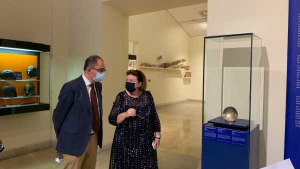 Φωκίδα – Αυτοψία της Λίνας Μενδώνη σε έργα πολιτισμού