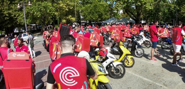 Υπόθεση efood – Πώς φτάσαμε στις μεγάλες κινητοποιήσεις των διανομέων