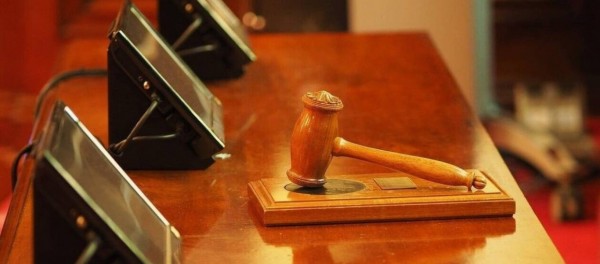 Απόφαση – σταθμός – Εργοδότης καταδικάστηκε σε φυλάκιση γιατί εκβίαζε τους εργαζόμενους