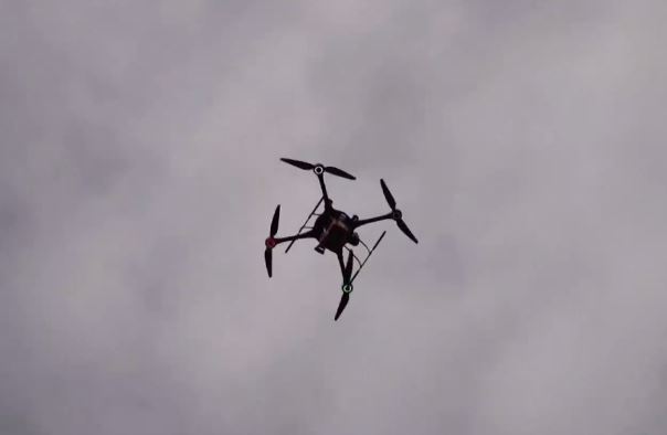 Τα Τρίκαλα πρωτοπορούν – Μοιράζουν φάρμακα με drone