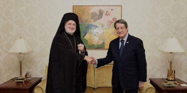 Κύπρος – Συναντήθηκε με τον Ελπιδοφόρο ο Αναστασιάδης – «Το θέμα έληξε»