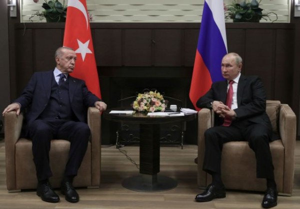 Πούτιν – Ερντογάν – Τι επιδιώκει η Αγκυρα από τη στενή προσέγγιση με τη Μόσχα
