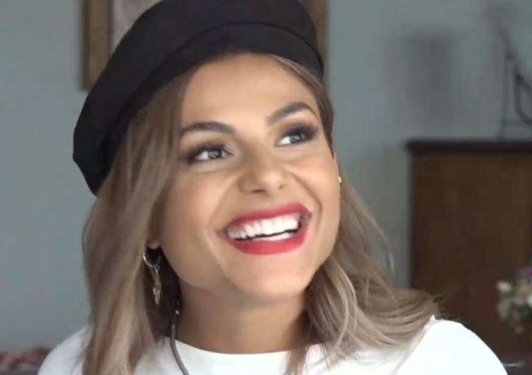 Επική φάρσα στην Ελευθερία Ελευθερίου – Σε σοκ με ζηλιάρα «αντίζηλο»