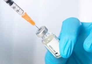 ΠΙΣ – Ασφυκτικές οι πιέσεις σε γιατρούς για ψεύτικα πιστοποιητικά εμβολιασμού – Εως και 200 ευρώ η «ταρίφα»