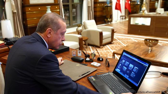 Λογοκρισία Ερντογάν και στο διαδίκτυο