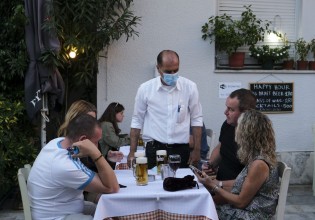 Κοροναϊός – Πρόστιμα άνω των 180 χιλιάδων ευρώ επέβαλαν οι αρχές για παράβαση των μέτρων