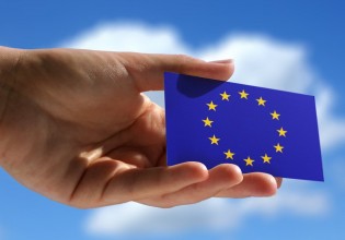 Μπλε Κάρτα – Nέοι κανόνες για την προσέλκυση εργαζομένων υψηλής ειδίκευσης στην ΕΕ