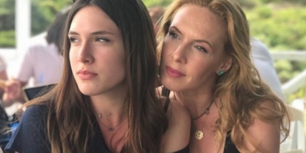 Εβελίνα Παπούλια – Θα συνεργαστεί με την κόρη της;