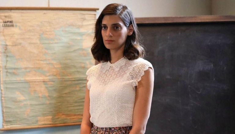 Χριστίνα Χειλά Φαμέλη – Τα δύσκολα παιδικά χρόνια, τα πρώτα βήματα στην υποκριτική και η σχέση με τον Θανάση Τότσικα