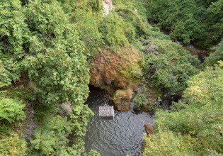 Στο βυθό του Αράπιτσα 500 φιάλες κρασιού παραγωγής Νάουσας