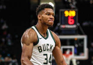 Γιάννης Αντετοκούνμπο – Δεν φαντάζεστε πώς κατάφερε και πέρασε απαρατήρητος