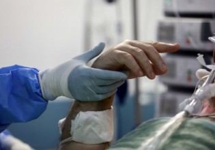 Συγκλονίζει 29χρονη που νοσηλεύτηκε με κοροναϊό – «Φοβήθηκα ότι θα πεθάνω, δεν μπορούσα να πιω νερό»