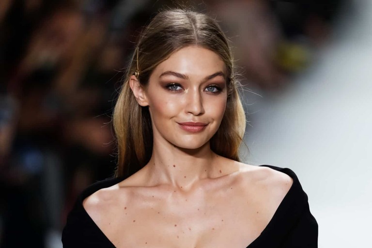 Gigi Hadid – Ποζάρει σαν… καουμπόισσα με την αξιολάτρευτη κόρη της