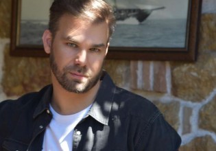 Γιώργος Σαμπάνης – Ξεσπά στον «αέρα» – «Άλλαξε θέμα με νευριάζει»