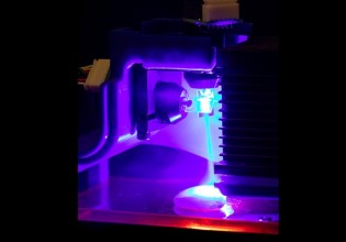 Ρομποτικός σεφ ψήνει το κοτόπουλο με λέιζερ