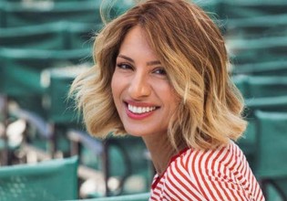 Μαρία Ηλιάκη – Μια αγουροξυπνημένη κούκλα πλάι στην κόρη της το πρωί