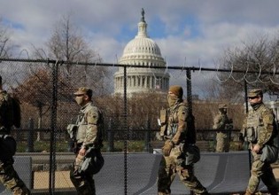 Εκατοντάδες αστυνομικοί έξω από το Καπιτώλιο – Υποστηρικτές του Τραμπ ετοιμάζονται να διαδηλώσουν