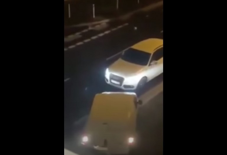 Γερμανία – Απίστευτος καυγάς ζευγαριού από την Ελλάδα – Η γυναίκα εμβόλισε το αυτοκίνητο του φίλου της