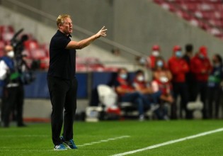 Μπαρτσελόνα – Στην πόρτα της εξόδου ο Κούμαν – Τσάβι και Μαρτίνεθ οι πρώτοι υποψήφιοι