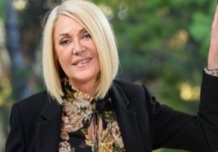 Ρούλα Κορομηλά – Επιβαρυμένη η υγεία της μετά την τρίτη δόση του εμβολίου