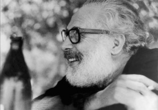 Κάρολος Κουν – Δοσμένος με πάθος και κρίση στο αρχαίο δράμα