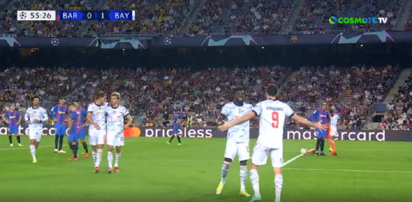 Σκόραρε και κόντρα στη Μπαρτσελόνα ο Λεβαντόφσκι για το 0-2