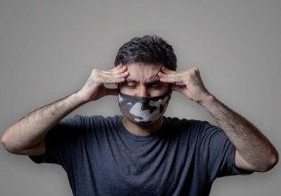 Κοροναϊός – Πόσοι ασθενείς συνεχίζουν να έχουν συμπτώματα για μήνες;