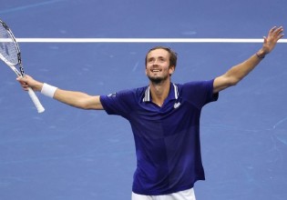US Open – Ισοπεδωτικός Μεντβέντεφ κατέκτησε το πρώτο του Grand Slam (0-3)