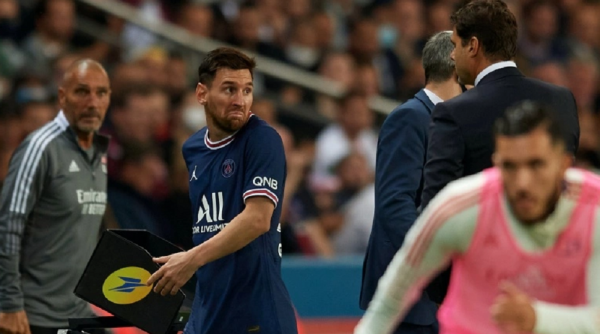 Παρί – Ο Μέσι έγινε αλλαγή και αρνήθηκε να δώσει το χέρι στον Ποτσετίνο