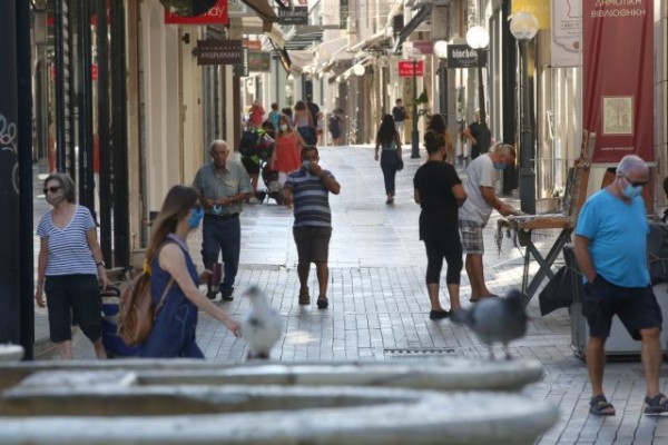 Προς μίνι lockdown και απαγόρευση κυκλοφορίας σε τέσσερις πόλεις της Ελλάδας
