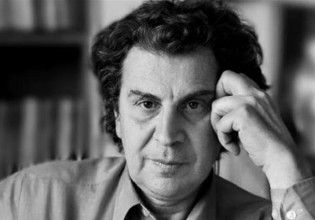 Μίκης Θεοδωράκης – Διάσημος Ολλανδός βιολιστής αποχαιρετά τον Μίκη Θεοδωράκη με τον «Ζορμπά»