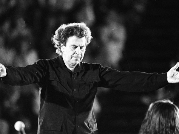 Μίκης Θεοδωράκης – Συναυλία-αφιέρωμα στον μεγάλο συνθέτη στις παλιές φυλακές Ωρωπού