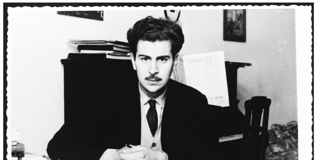 Ο συγγραφέας Μίκης Θεοδωράκης