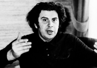 Σακελλαροπούλου για θάνατο Θεοδωράκη – «Πανέλληνας και ταυτόχρονα οικουμενικός δημιουργός»