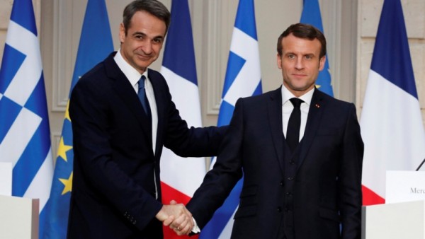 Greek PM to lunch with French President in Marseille