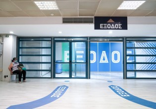 Πλεύρης για «μαϊμού εμβολιασμούς» – Απόλυση και δυσβάσταχτο πρόστιμο για όσους το επιχειρήσουν